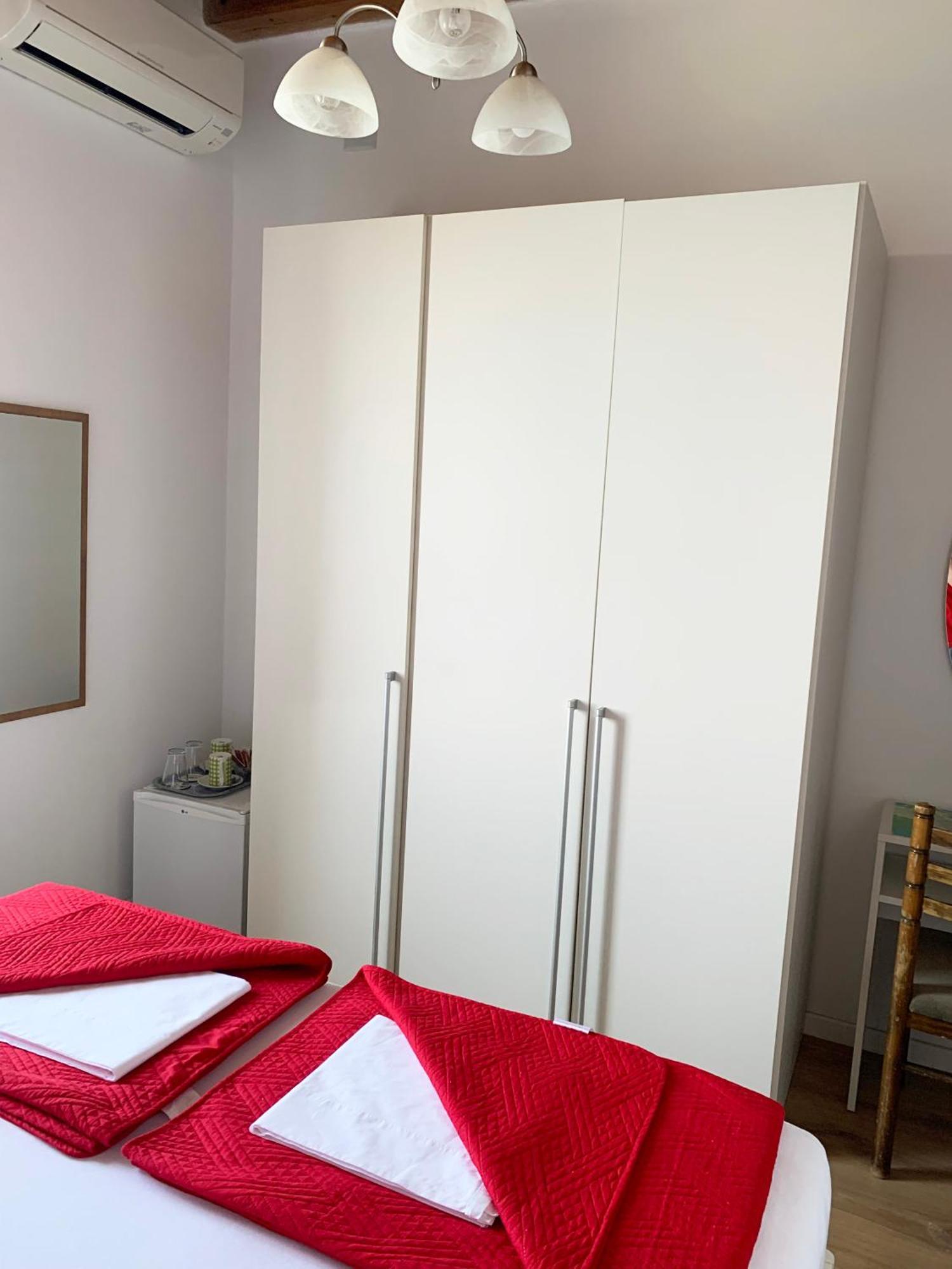 Seafront Rooms Хвар Екстер'єр фото