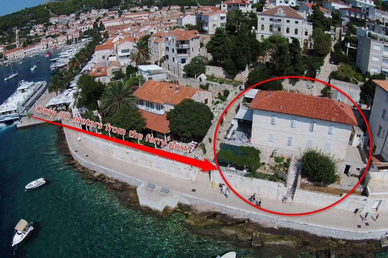 Seafront Rooms Хвар Екстер'єр фото